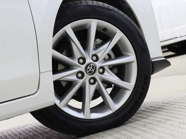 TOYOTA PRIUS ALPHA 2015 Image 31