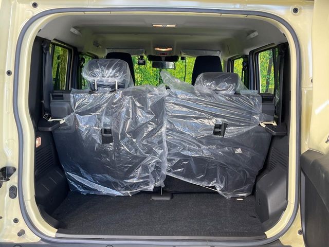 SUZUKI JIMNY NOMADE 2025 Image 31