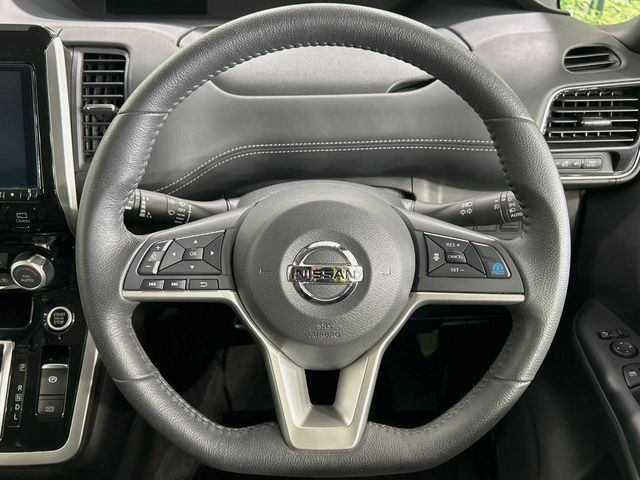 NISSAN SERENA  S-HYBRID 2017 Image 31