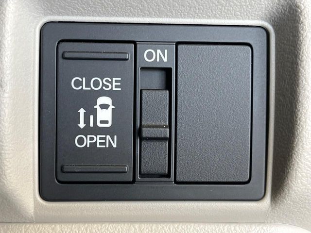 HONDA N BOX 2025 Image 31