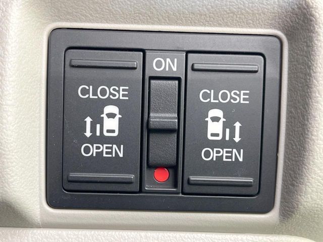 HONDA N BOX 2024 Image 31