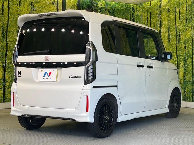 HONDA N BOX CUSTOM 2023 Image 31