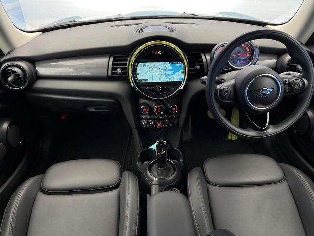 BMW MINI COOPER 2018 Image 31