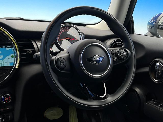 BMW MINI COOPER 2018 Image 31
