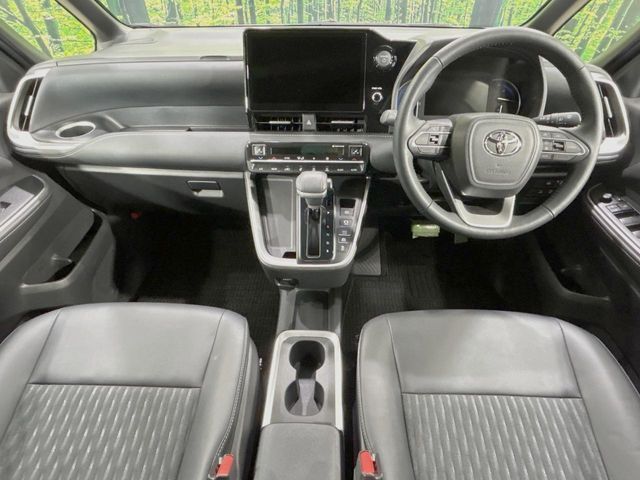 TOYOTA NOAH HYBRID 2024 Image 31