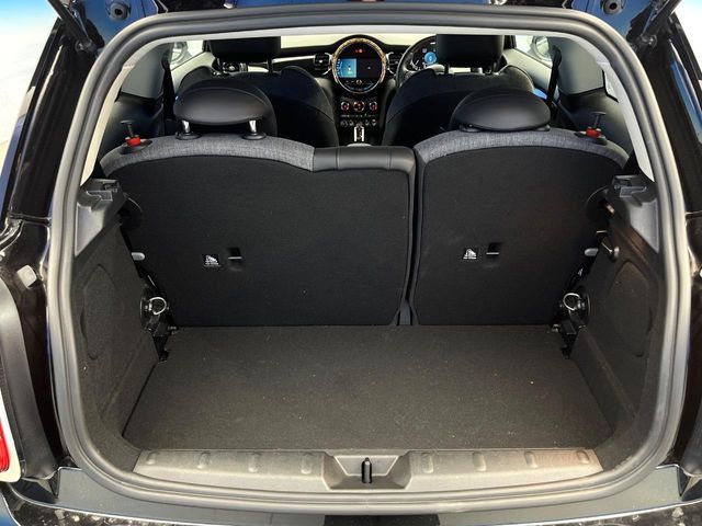 BMW MINI COOPER D 2021 Image 31