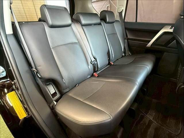 TOYOTA LANDCRUISER PRADO 2021 Image 31