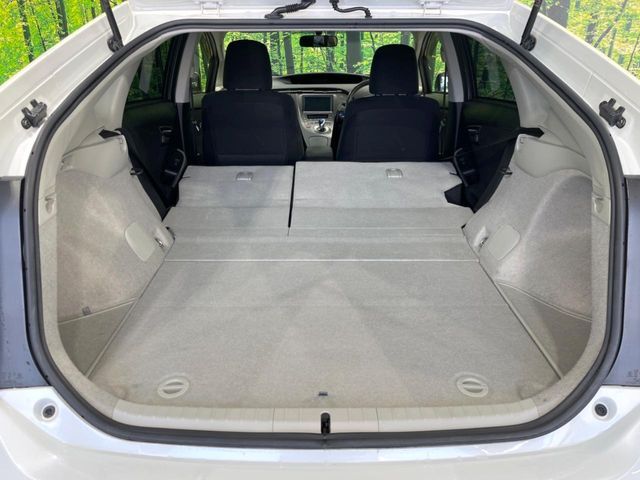 TOYOTA PRIUS 2014 Image 31