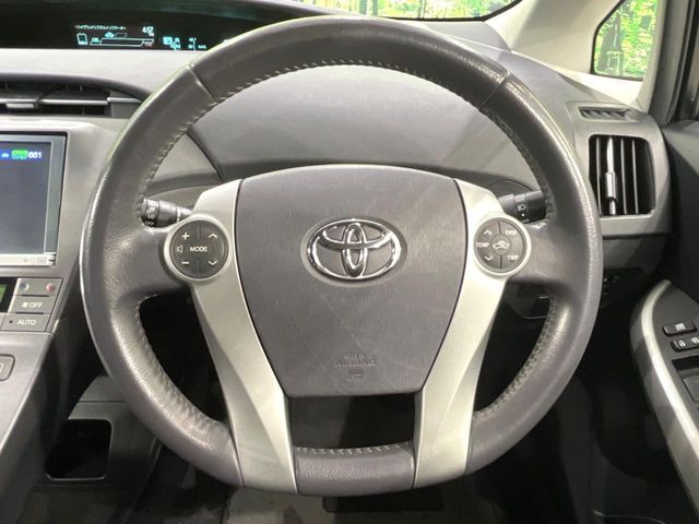 TOYOTA PRIUS 2014 Image 31