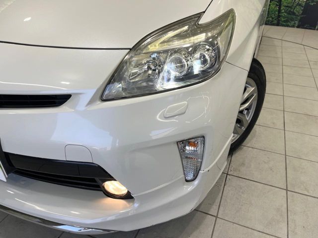 TOYOTA PRIUS 2014 Image 31