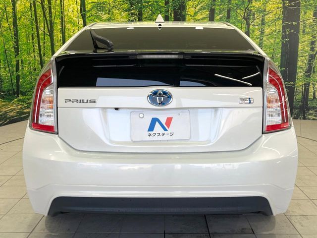 TOYOTA PRIUS 2014 Image 31