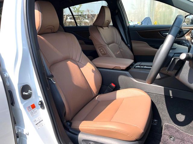 TOYOTA CROWN SEDAN HYBRID 2024 Image 31