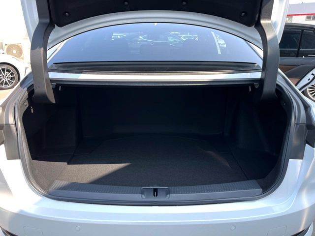 TOYOTA CROWN SEDAN HYBRID 2024 Image 31