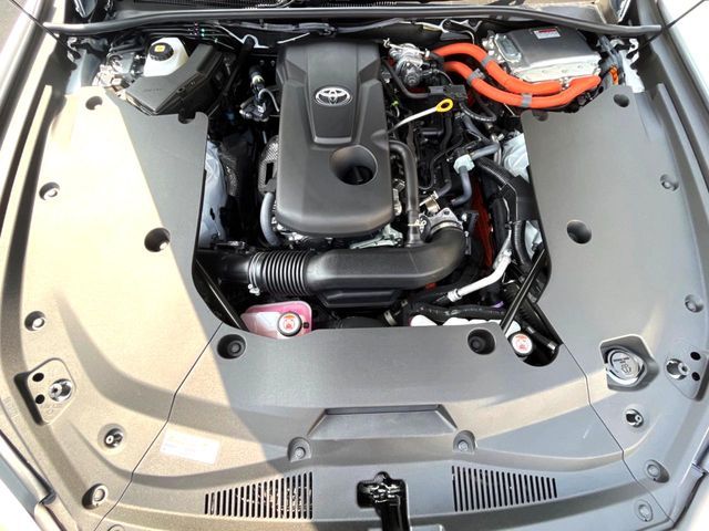 TOYOTA CROWN SEDAN HYBRID 2024 Image 31