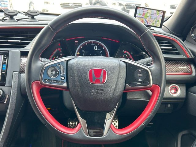 HONDA CIVIC HATCHBACK 2018 Image 31