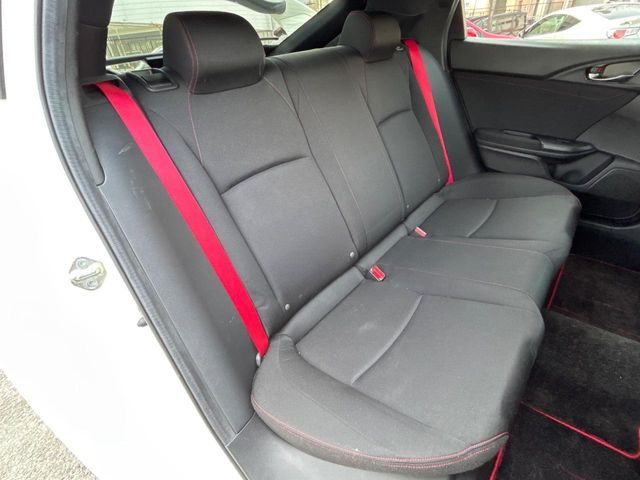 HONDA CIVIC HATCHBACK 2018 Image 31