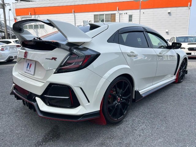 HONDA CIVIC HATCHBACK 2018 Image 31