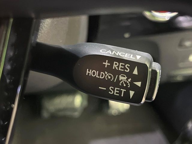 TOYOTA PRIUS 4WD 2019 Image 31