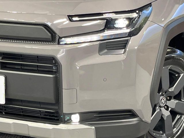 TOYOTA RAV4 HYBRID 4WD 2026 Image 31