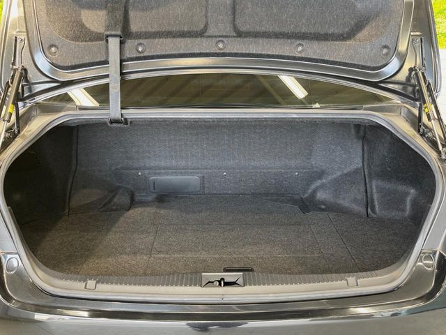 TOYOTA CROWN SEDAN HYBRID 2014 Image 31