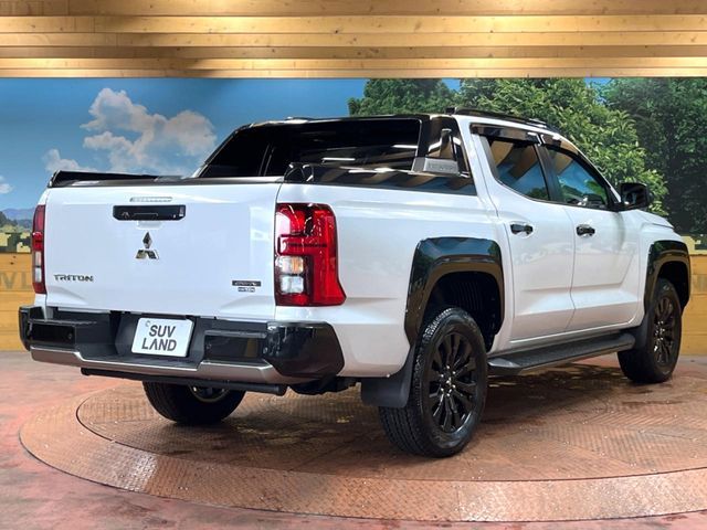 MITSUBISHI TRITON 2024 Image 31