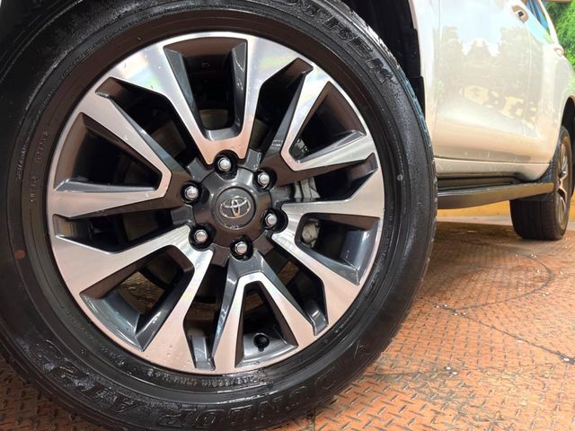 TOYOTA LANDCRUISER PRADO 2023 Image 31