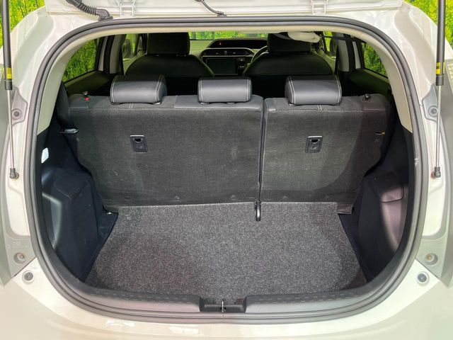 TOYOTA AQUA 2014 Image 31