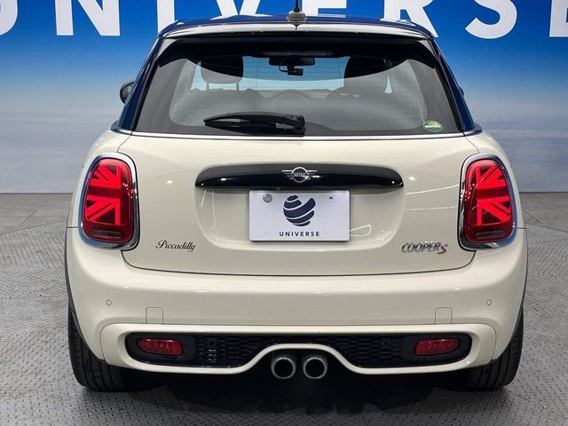 BMW MINI COOPER S 5DOOR 2021 Image 31