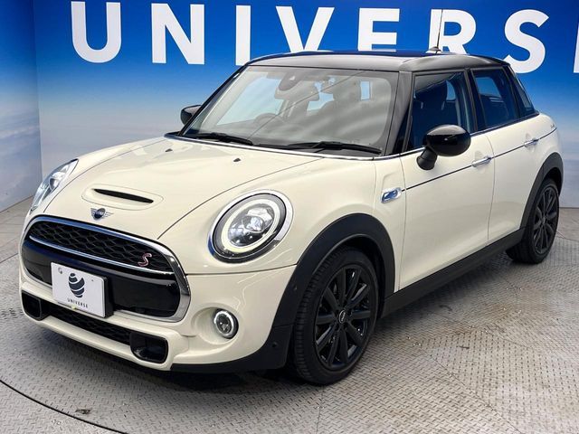 BMW MINI COOPER S 5DOOR 2021 Image 31