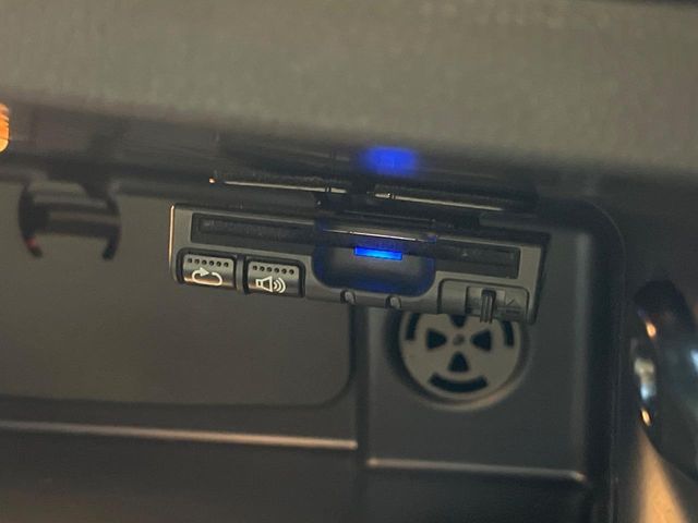 BMW MINI ONE 2018 Image 31