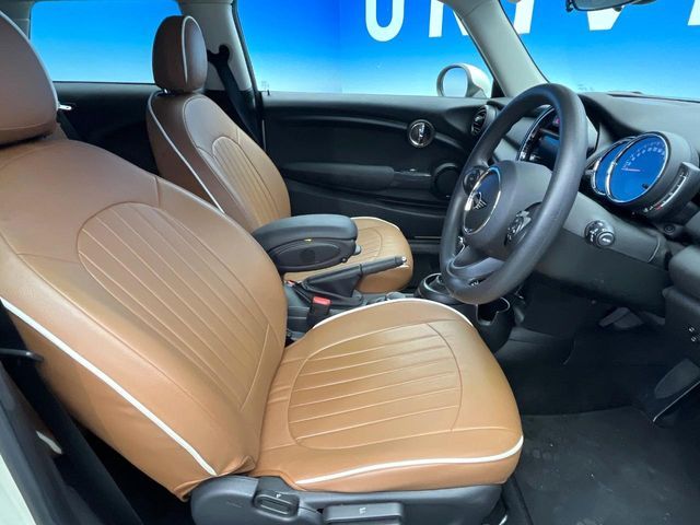 BMW MINI ONE 2018 Image 31