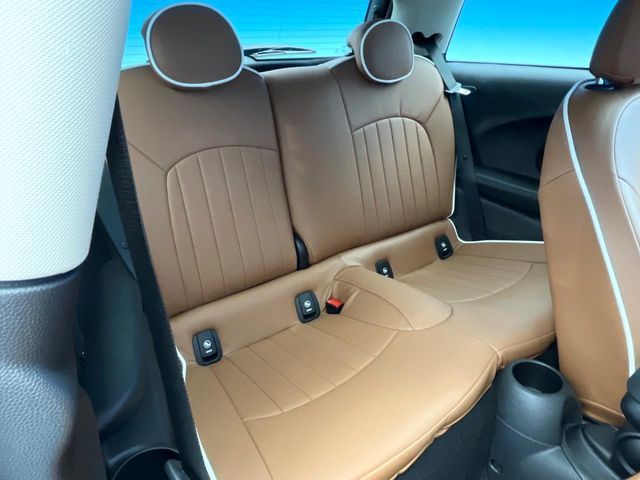 BMW MINI ONE 2018 Image 31