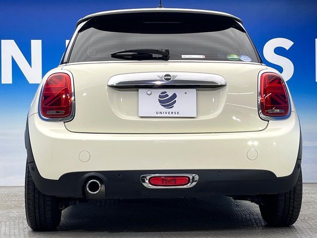 BMW MINI ONE 2018 Image 31