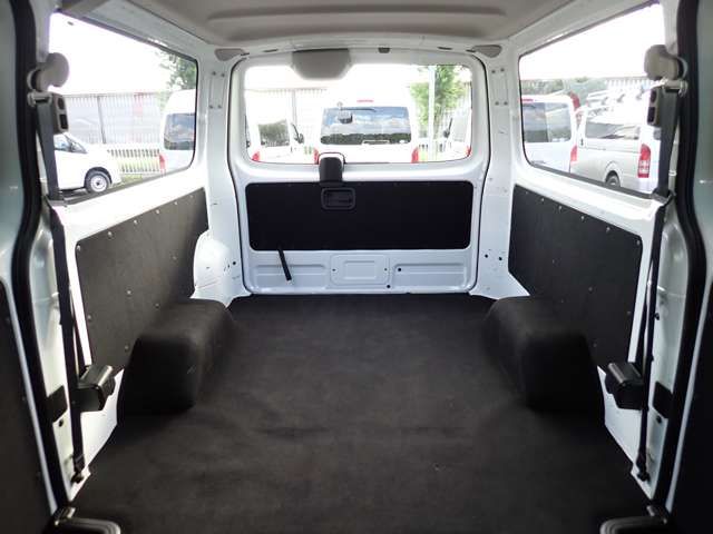 NISSAN CARAVAN VAN 1.2T 2WD 2023 Image 31
