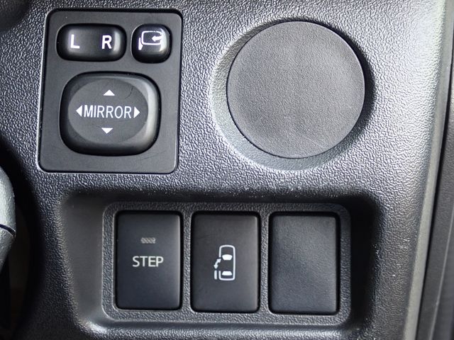 TOYOTA HIACE WAGON 2017 Image 31