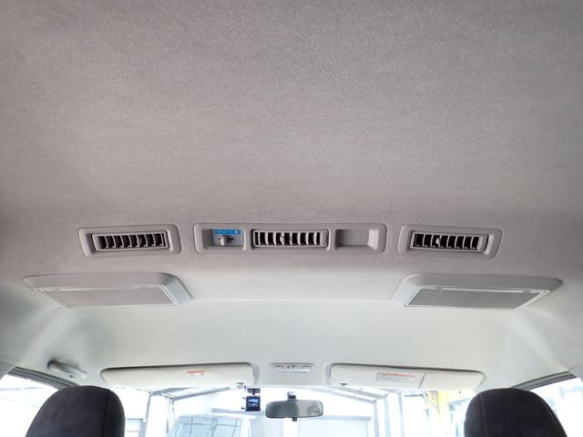 TOYOTA HIACE WAGON 2017 Image 31