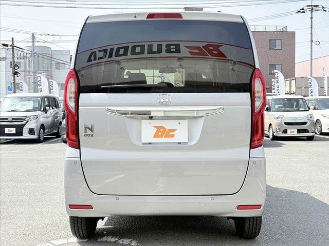 HONDA N BOX 2022 Image 31