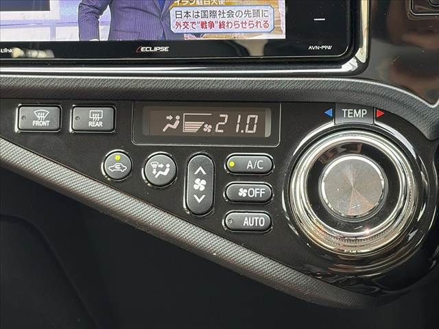 TOYOTA AQUA 2014 Image 31