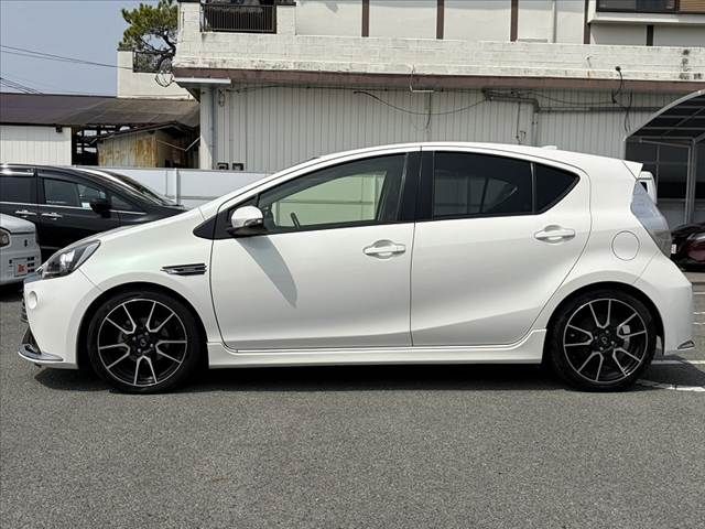 TOYOTA AQUA 2014 Image 31