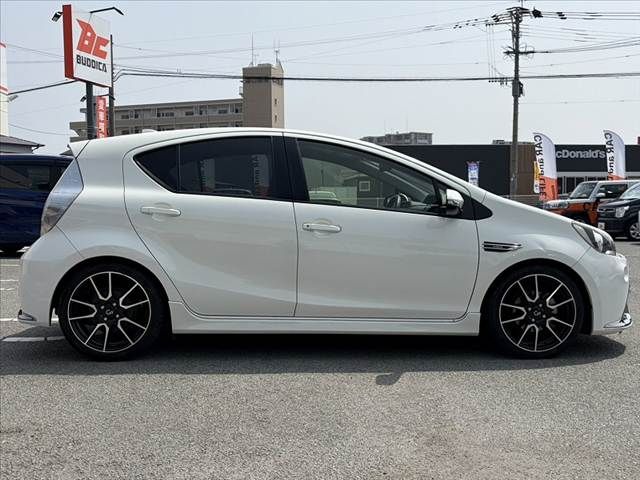 TOYOTA AQUA 2014 Image 31