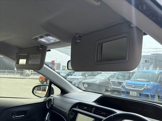 TOYOTA AQUA 2014 Image 31