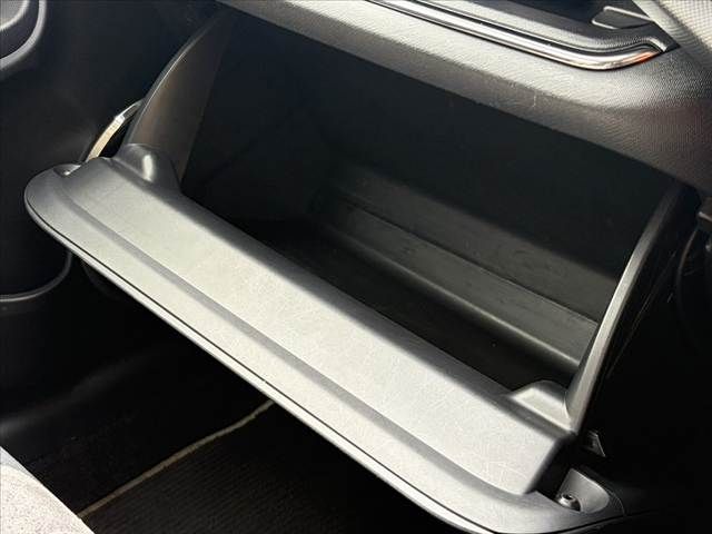 TOYOTA AQUA 2014 Image 31