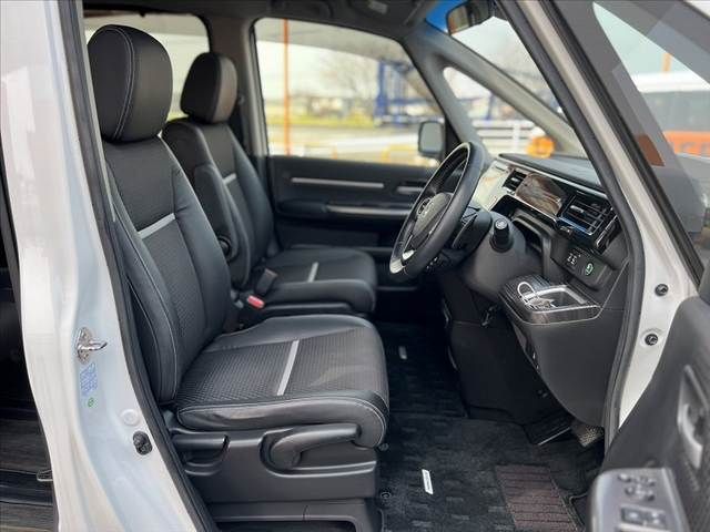 HONDA STEPWAGON SPADA 2015 Image 31