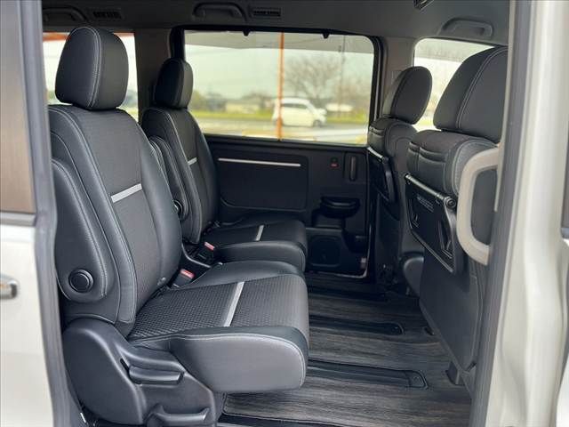 HONDA STEPWAGON SPADA 2015 Image 31