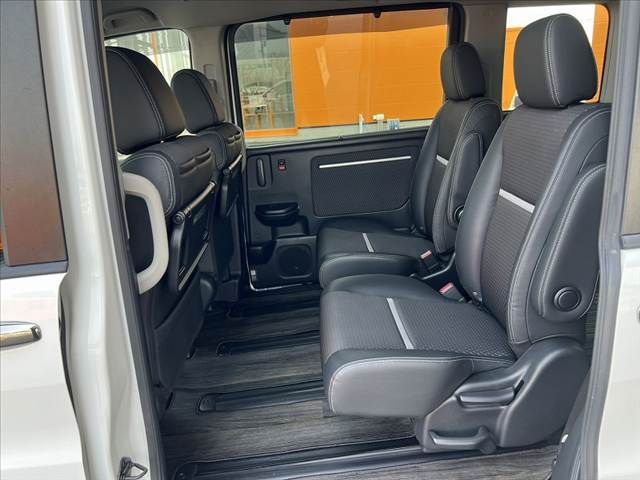 HONDA STEPWAGON SPADA 2015 Image 31