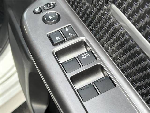 HONDA STEPWAGON SPADA 2015 Image 31