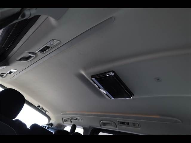 TOYOTA VELLFIRE 2011 Image 31