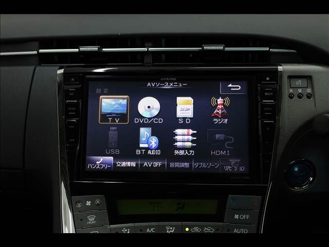 TOYOTA PRIUS 2014 Image 31