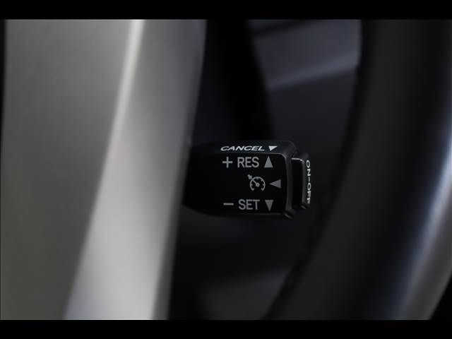 TOYOTA PRIUS 2014 Image 31