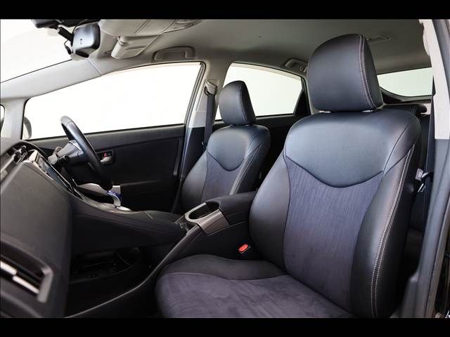 TOYOTA PRIUS 2014 Image 31